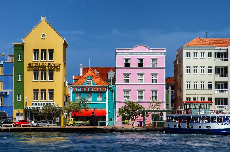 visiting curacao on a budget