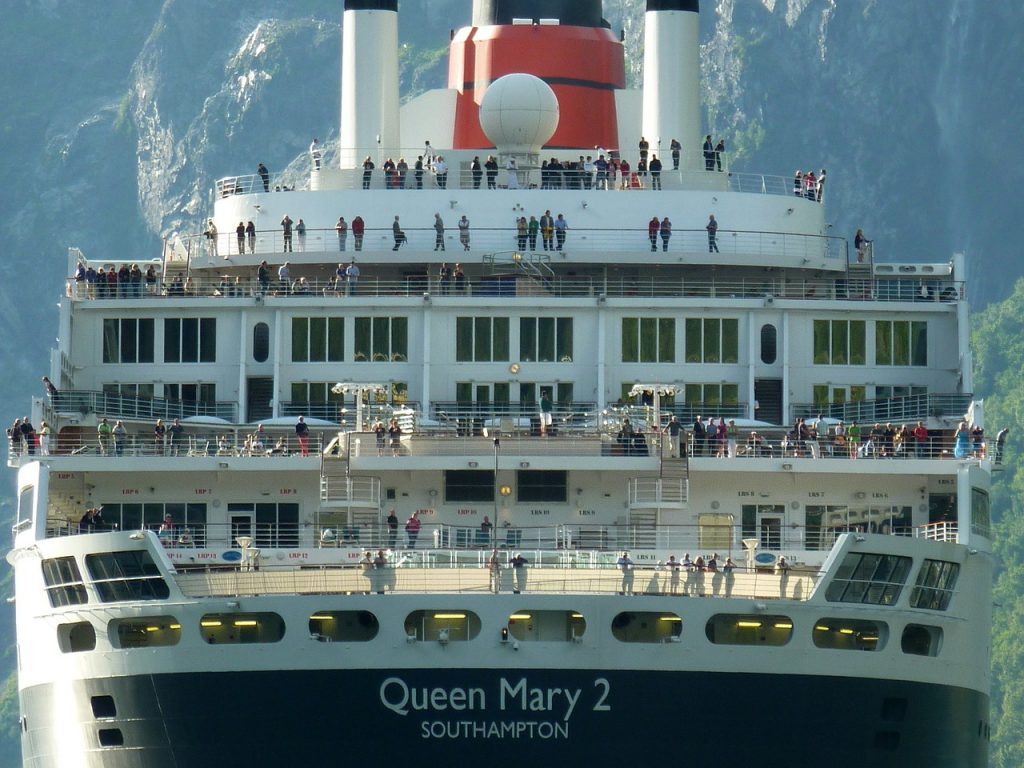 caribbean cruises - queen mary 2