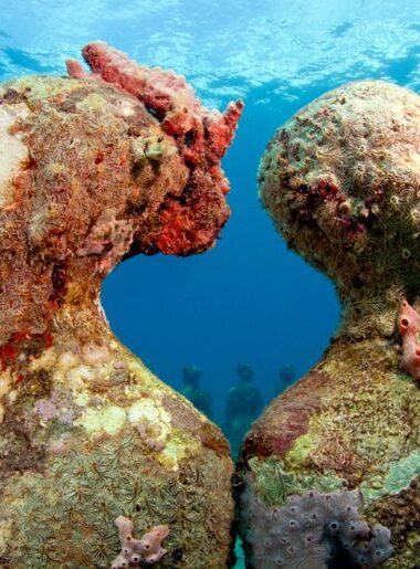 Endless Caribbean - Grenada Plans Major Tourism Attraction in Carriacou | Underwater Sculpture in Grenada